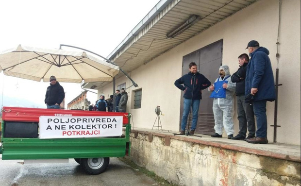 Од житнице, па до фекалне станице?! Житељи места Поткрајци кивни на општинске челнике